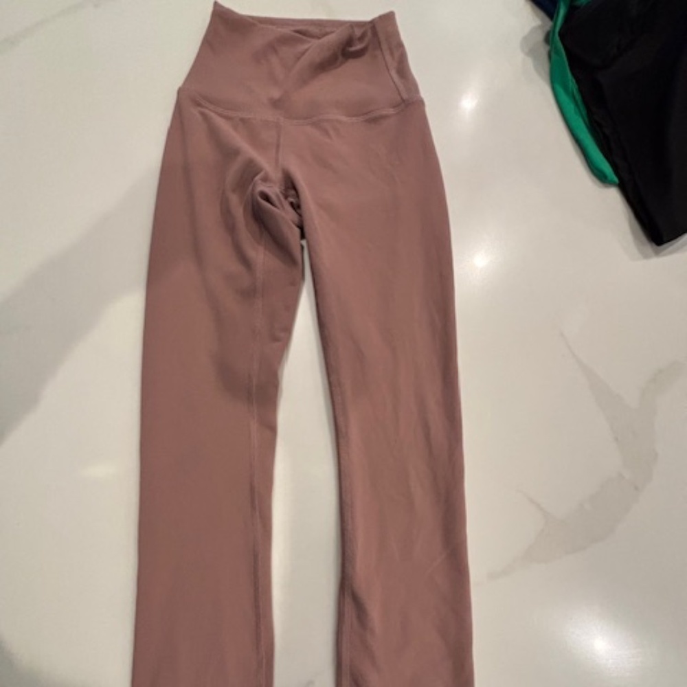 lululemon mauve leggings
